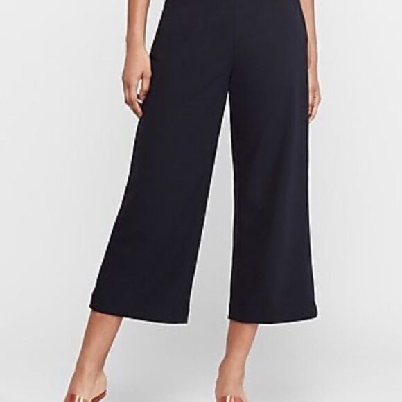 EXPRESS Black Cropped Wide Leg Flat Front Women’s Dress Pants Size 4 - Picture 1 of 10